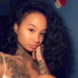 Meet your Posher, Ammaly